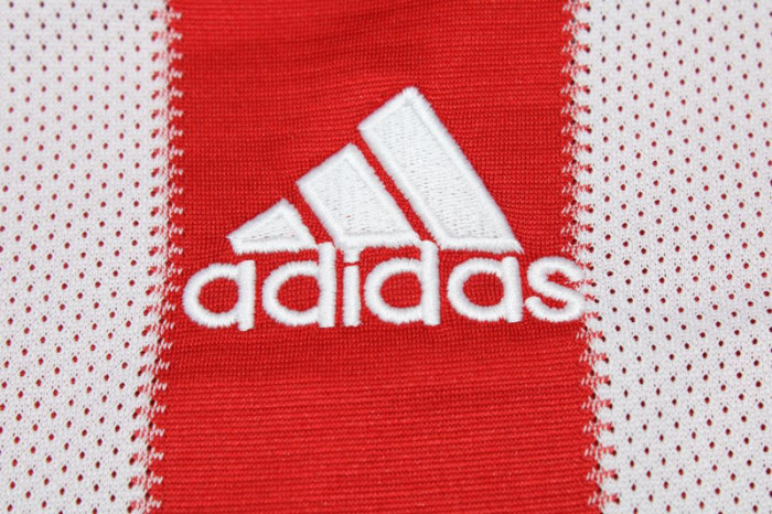 with Bundesliga Patch Retro Jersey 2010-2011 Bayern Munich Home Soccer Jersey Vintage Football Shirt