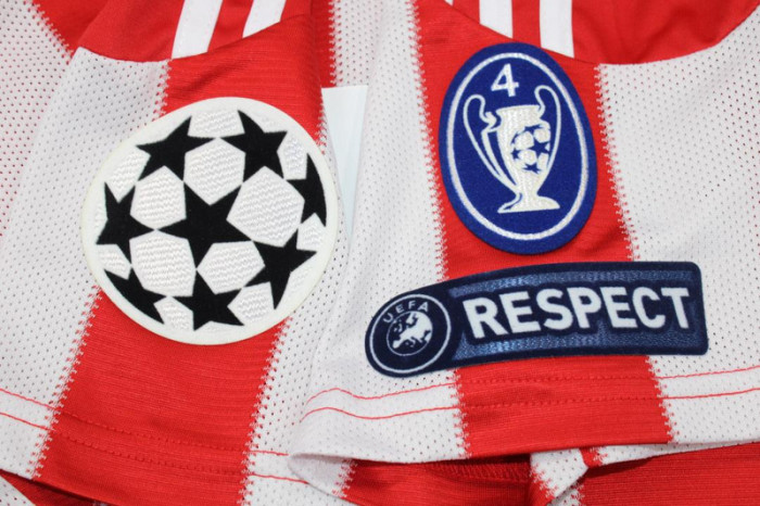 with UCL Patch Retro Jersey 2010-2011 Bayern Munich GABRY 10 Home Soccer Jersey Vintage Football Shirt