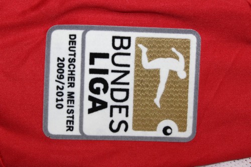 with Bundesliga Patch Retro Jersey Long Sleeve 2010-2011 Bayern Munich MULLER 25 Home Soccer Jersey Vintage Football Shirt