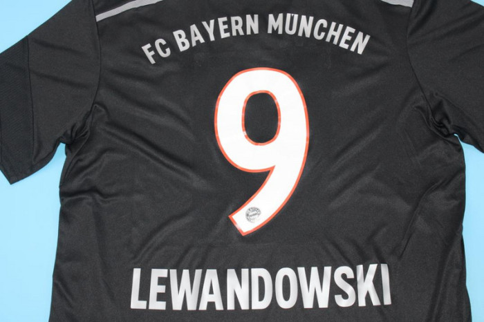 with Bundesliga Patch Retro Jersey 2014-2015 Bayern Munich LEWANDOWSKI 9 Away Black Soccer Jersey Vintage Football Shirt