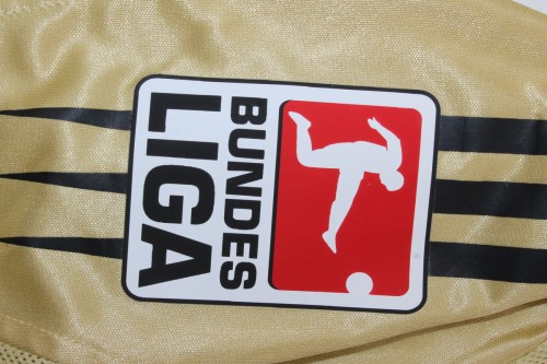 with Bundesliga Patch Retro Jersey 2004-2005 Bayern Munich BALLACK 13 Away Gold Soccer Jersey Vintage Football Shirt