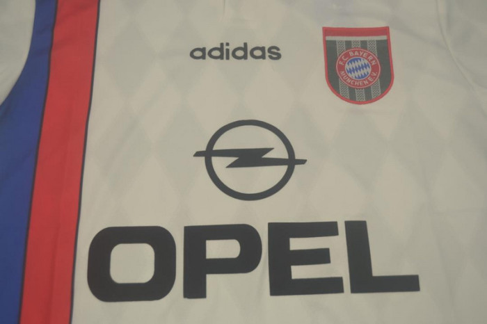 Retro Jersey 1995-1996 Bayern Munich Away White Soccer Jersey Vintage Football Shirt