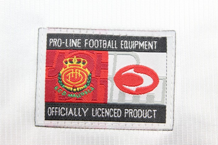 with LFP Patch Retro Jersey 2001-2002 Mallorca Away White Soccer Jersey Vintage Football Shirt