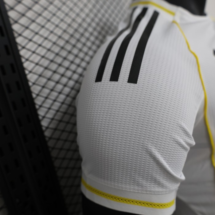 Player Version 2025-2026 Real Madrid White Soccer Jersey Real Football Shirt