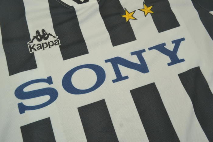 Retro Jersey 1996-1997 Juventus Home Soccer Jersey Vintage Football Shirt