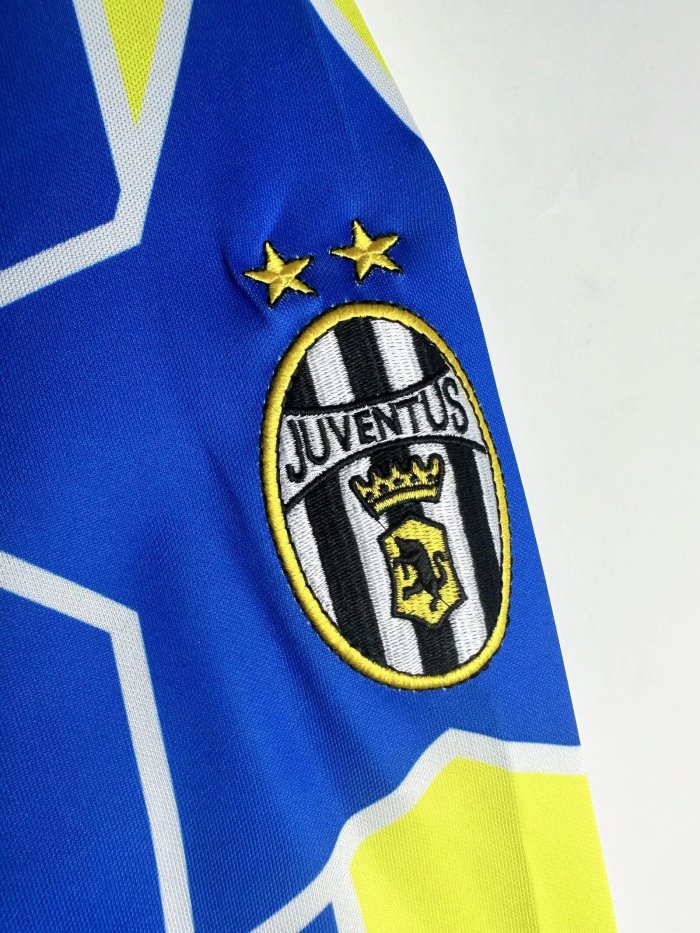 Long Sleeve Retro Jersey 1996-1997 Juventus Away Blue Soccer Jersey Vintage Maillot de Foot