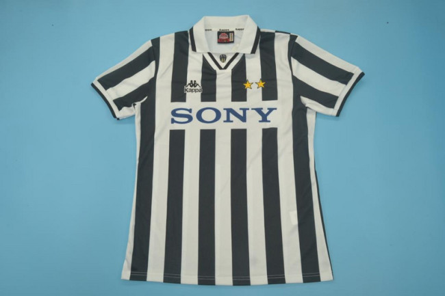Retro Jersey 1996-1997 Juventus Home Soccer Jersey Vintage Football Shirt