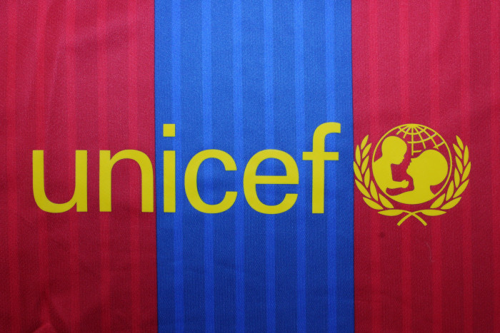 with Golden FIFA+UCL Patch Long Sleeve Retro Jersey 2016-2017 Barcelona Home Soccer Jersey Vintage Football Shirt