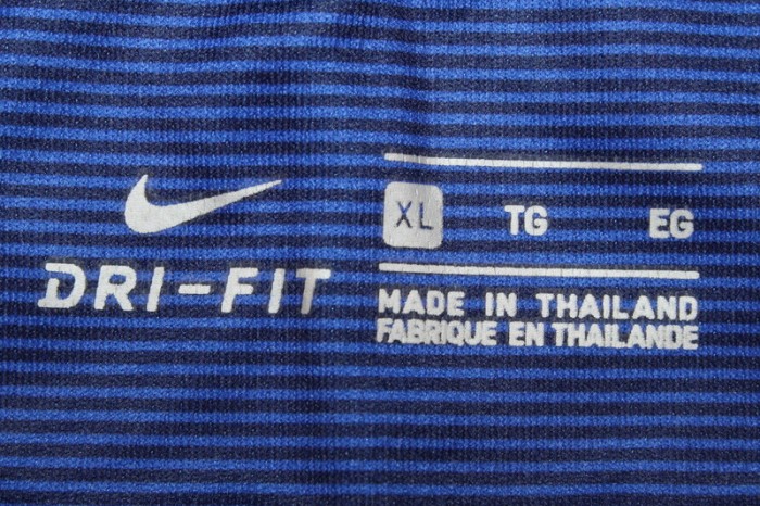 with Golden FIFA+UCL Patch Long Sleeve Retro Jersey 2016-2017 Barcelona Home Soccer Jersey Vintage Football Shirt