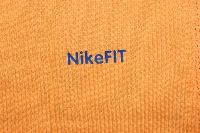 Retro Jersey 2006-2007 Barcelona Away Orange Soccer Jersey Vintage Football Shirt