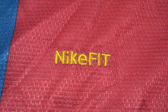 with LFP Patch Retro Jersey 2007-2008 Barcelona Home Soccer Jersey Vintage Football Shirt