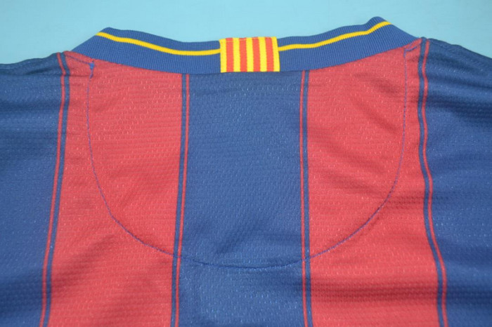 with LFP+Golden FIFA Patch Retro Jersey 2009-2010 Barcelona Home Soccer Jersey Vintage Football Shirt