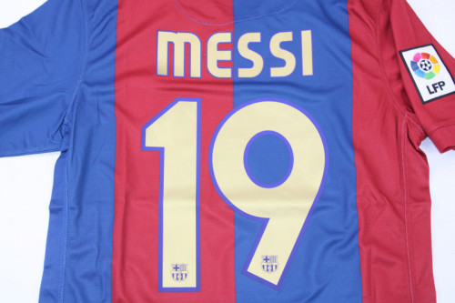 with LFP Patch Retro Jersey 2006-2007 Barcelona MESSI 19 Home Soccer Jersey Vintage Football Shirt