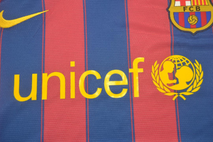 with LFP+Golden FIFA Patch Retro Jersey 2009-2010 Barcelona Home Soccer Jersey Vintage Football Shirt