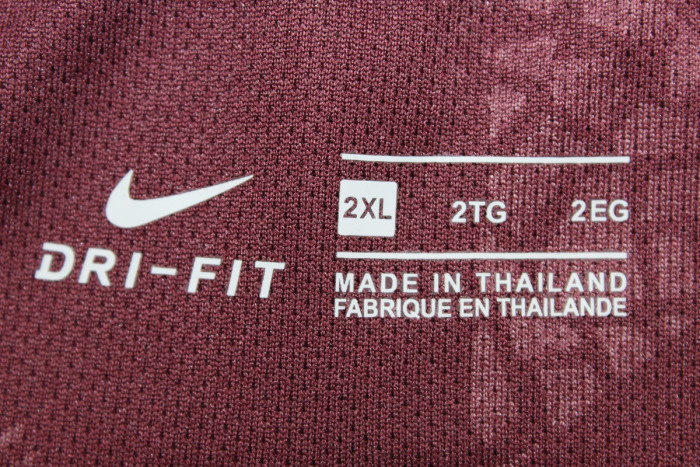 with UCL Patch Retro Jersey 2017-2018 Barcelona Third Away Maroon Soccer Jersey Vintage Football Shirt