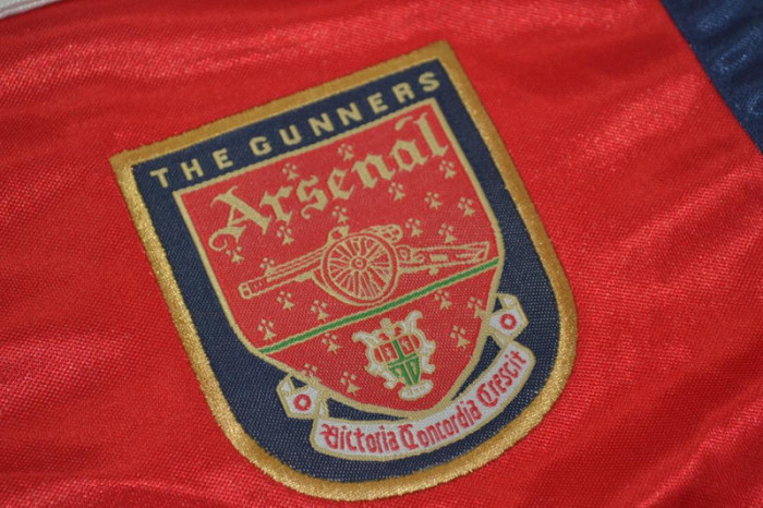 with EPL Patch Retro Jersey 1998-1999 Arsenal Home Soccer Jersey Vintage Football Shirt