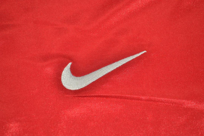 with UCL Patch Long Sleeve Retro Jersey 2000-2002 Arsenal Home Soccer Jersey Vintage Football Shirt