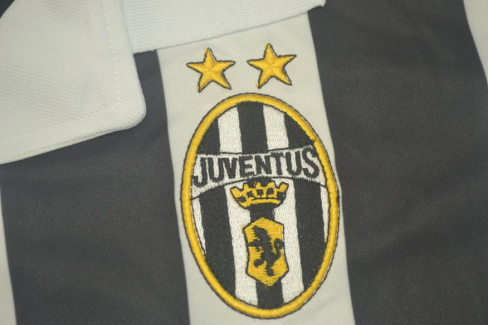 Retro Jersey 1999-2000 Juventus DAVIDS 26 Home Black/White Soccer Jersey Vintage Football Shirt
