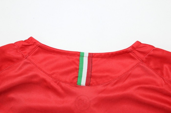 with Serie A Patch Retro Jersey 2005-2006 Juventus Away Red Soccer Jersey Vintage Football Shirt