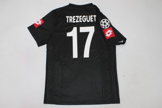 with UCL Patch Retro Jersey 2001-2002 Juventus TREZEGUET 17 Away Black Vintage Soccer Jersey Football Shirt