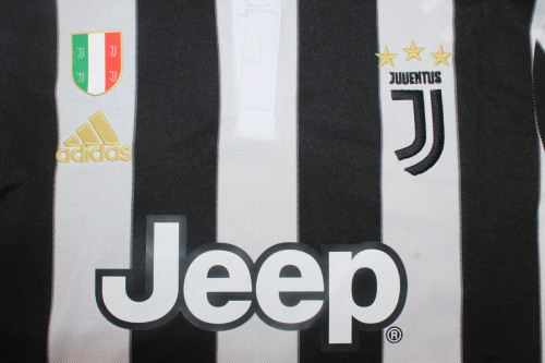 with Scudetto+UCL Patch Retro Jersey 2017-2018 Juventus DYBALA 10 Home Soccer Jersey Vintage Football Shirt