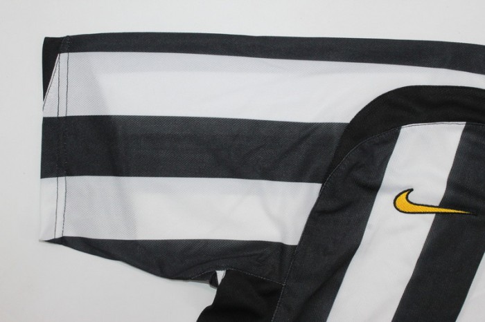with Scudetto+UCL Patch Retro Jersey 2005-2006 Juventus Home Soccer Jersey Vintage Football Shirt