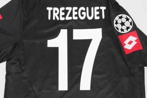 with UCL Patch Retro Jersey 2001-2002 Juventus TREZEGUET 17 Away Black Vintage Soccer Jersey Football Shirt