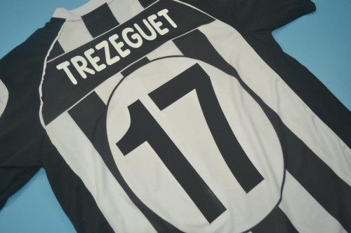 Retro Jersey 2002-2003 Juventus TREZEGUET 17 Home Soccer Jersey Vintage Football Shirt