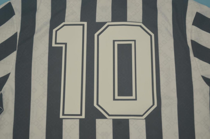 Retro Jersey 1992-1994 Juventus 10 Home Soccer Jersey Vintage Football Shirt