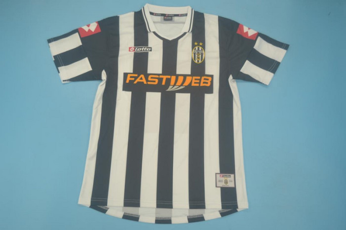 Retro Jersey 2001-2002 Juventus SALAS 9 Home Soccer Jersey Vintage Football Shirt