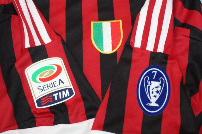 with Scudetto+Serie A Patch Retro Jersey 2011-2012 Ac Milan Home Soccer Jersey Vintage Football Shirt