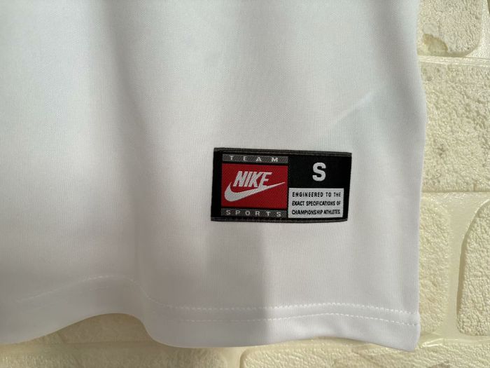 Retro Jersey 1998-1999 Colo-Colo Home Soccer Jersey Vintage Football Shirt