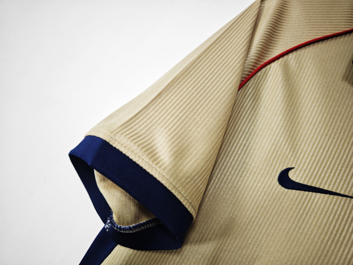 Retro Jersey 2001-2002 Arsenal Away Gold Soccer Jersey Vintage Football Shirt
