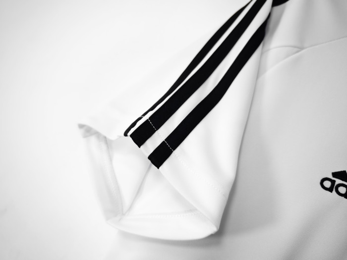 Retro Jersey 2003-2004 Real Madrid Home Soccer Jersey Vintage Football Shirt
