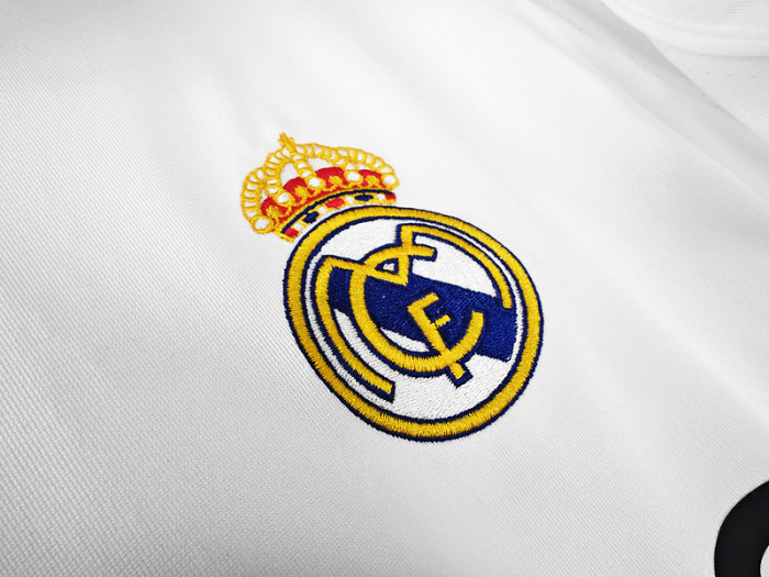 Retro Jersey 2005-2006 Real Madrid Home Vintage Soccer Jersey