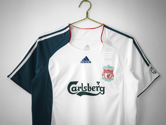 Retro Jersey 2006-2008 Liverpool Away White Soccer Jersey Vintage Football Shirt