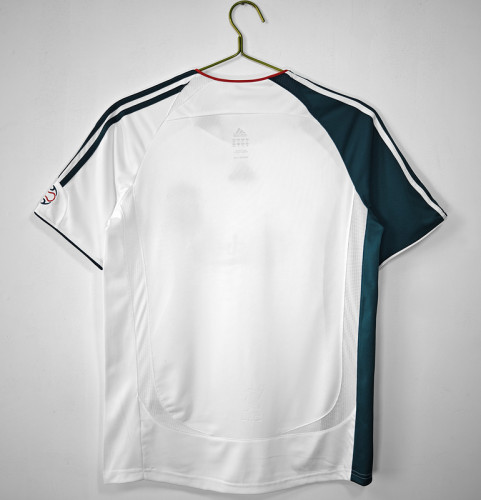 Retro Jersey 2006-2008 Liverpool Away White Soccer Jersey Vintage Football Shirt