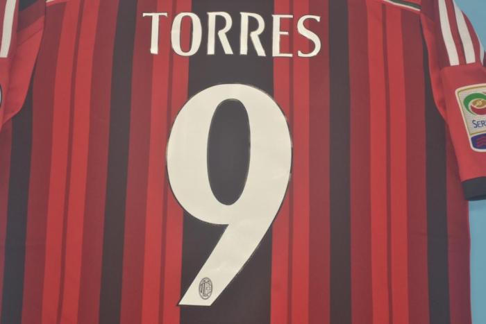 with Serie A+Trophy 7 Patch Retro Jersey 2014-2015 AC Milan TORRES 9 Home Soccer Jersey Vintage Football Shirt