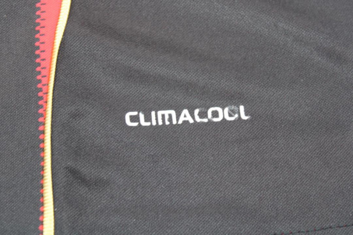Retro Jersey 2010-2011 AC Milan Home Soccer Jersey Vintage Football Shirt