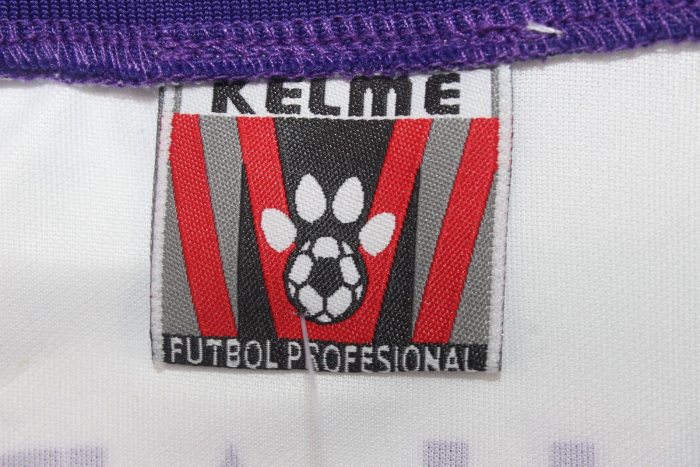 with LFP Patch Retro Jersey 1995-1996 Real Valladolid PETERNAC 9 Home Soccer Jersey Vintage Football Shirt