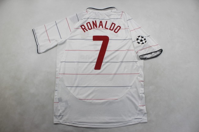 with UCL Patch Retro Jersey 2003-2005 Manchester United RONALDO 7 Away White Soccer Jersey Man U Vintage Football Shirt