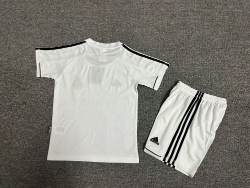 Retro Youth Uniform Kids Kit 2003-2004 Real Madrid Home Soccer Jersey Shorts Vintage Child Football Set