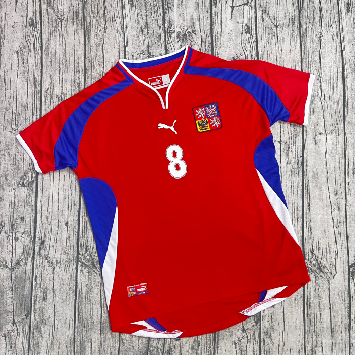 Adult Uniform with Patch Retro Jersey 2000 Czech Home Soccer Jersey Shorts