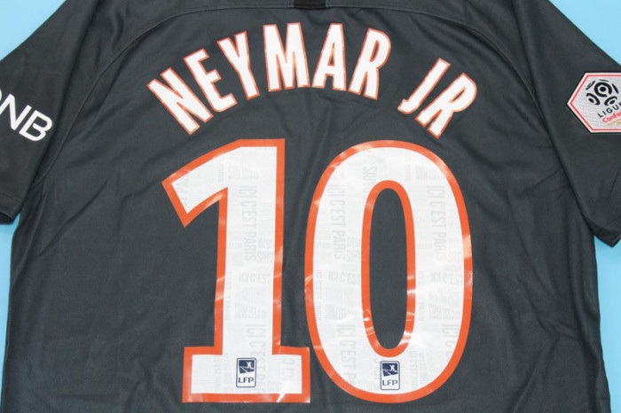 with Ligue 1 Patch Retro Jersey 2019-2020 PSG NEYMAR JR 10 4th Away Black Soccer Jersey Vintage Paris Football Shirt
