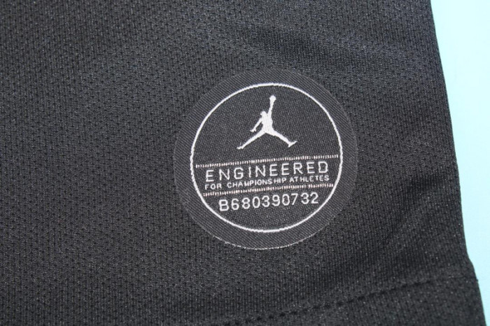 with UCL Patch Long Sleeve Retro Jersey 2018-2019 PSG Black Soccer Jersey Vintage Paris Football Shirt