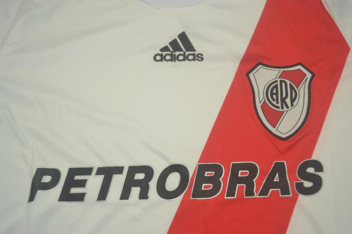 Retro Jersey 2008-2010 River Plate FALCAO 9 Home Soccer Jersey Vintage Football Shirt