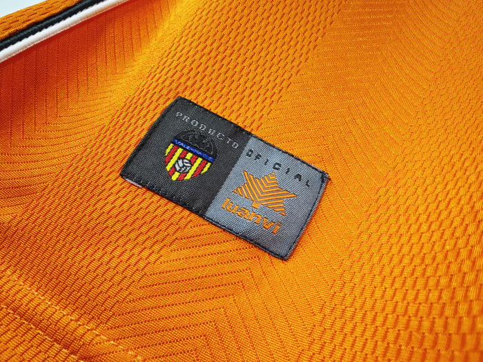 Retro Jersey 1999-2000 Valencia Away Orange Soccer Jersey Vintage Football Shirt
