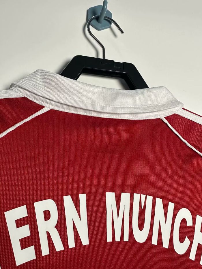 Retro Jersey 2005-2006 Bayern Munich Home Soccer Jersey Vintage Football Shirt