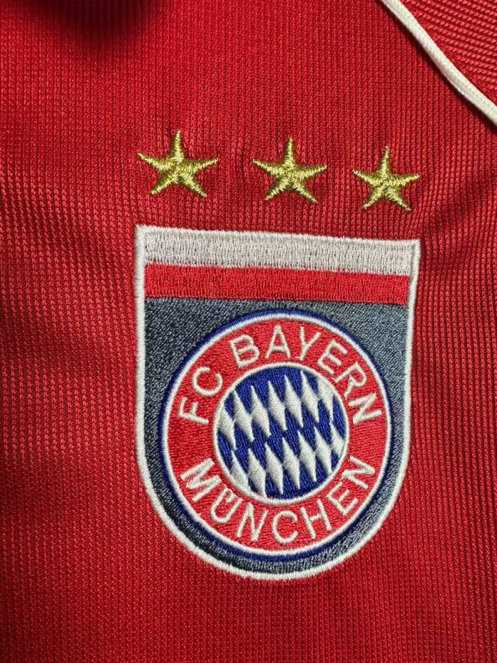 Retro Jersey 2005-2006 Bayern Munich Home Soccer Jersey Vintage Football Shirt