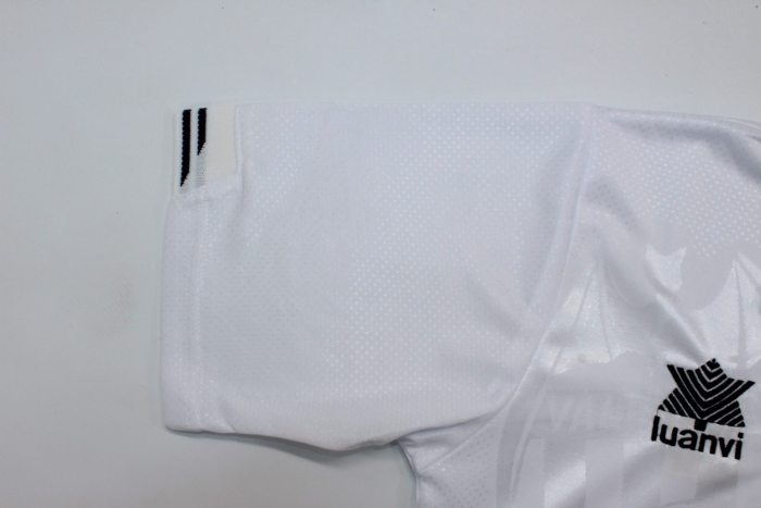 Retro Jersey 1995-1996 Valencia Home Soccer Jersey Vintage Football Shirt